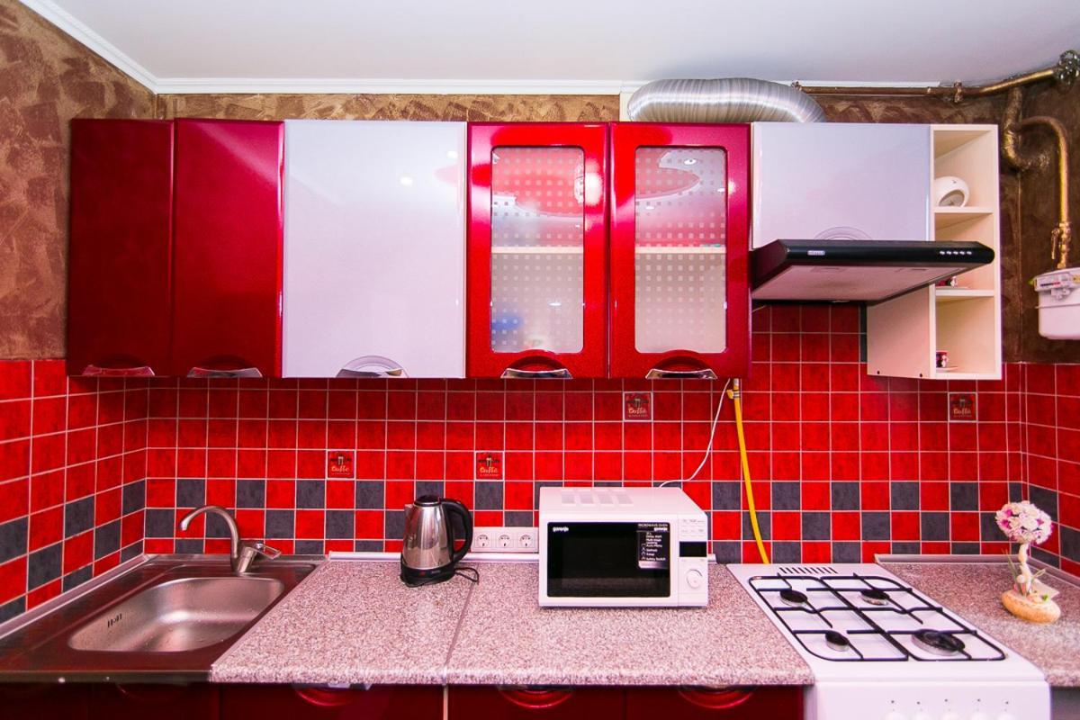 Vip Apartmens Faraon On Illinskaya 1 Floor Sumy Zewnętrze zdjęcie