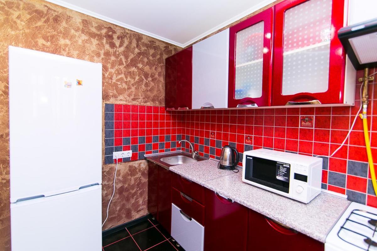 Vip Apartmens Faraon On Illinskaya 1 Floor Sumy Zewnętrze zdjęcie