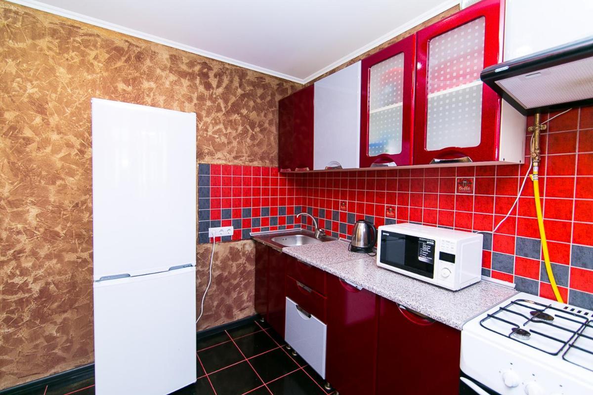 Vip Apartmens Faraon On Illinskaya 1 Floor Sumy Zewnętrze zdjęcie